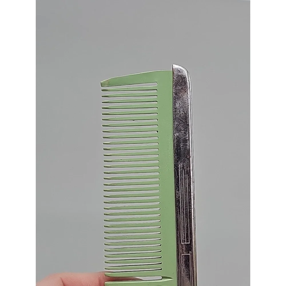 Vintage 7 in‎ Green Plastic Nylon Comb Metal Silver Top EUC